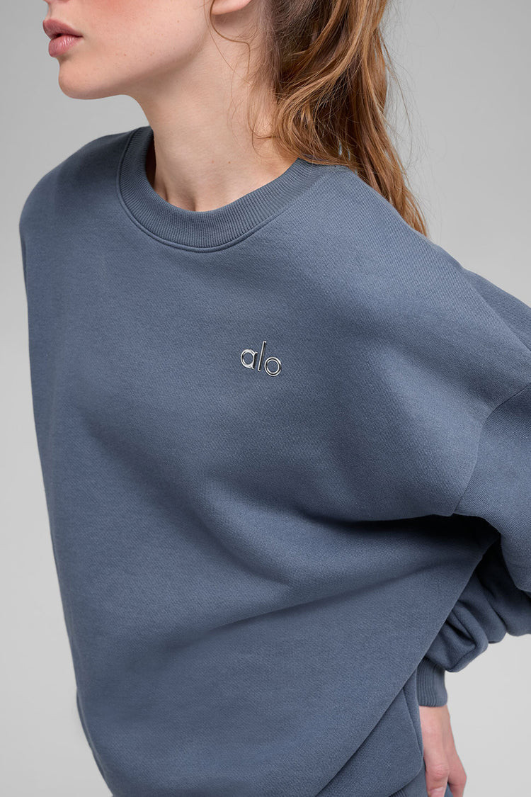 Accolade Crew Neck Pullover | Alo Yoga (US)