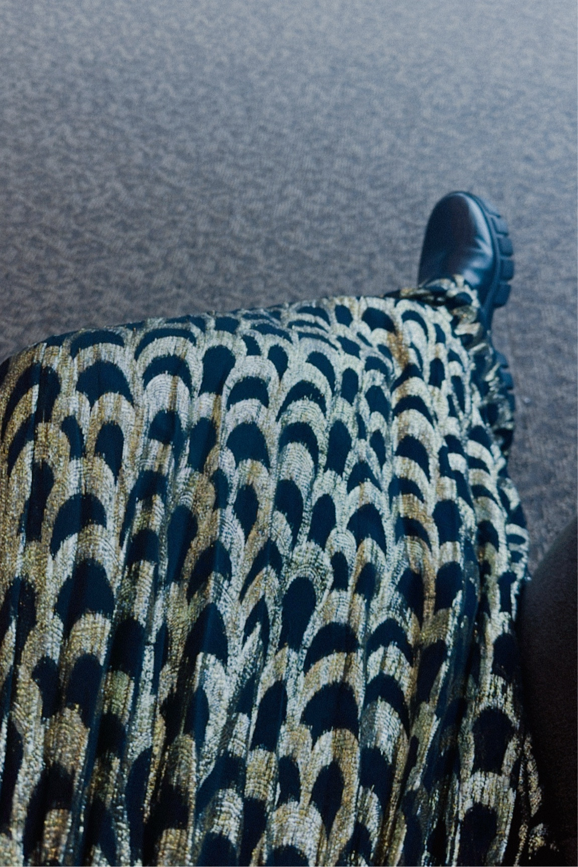 My new favorite holiday skirt

#LTKParties #LTKMidsize