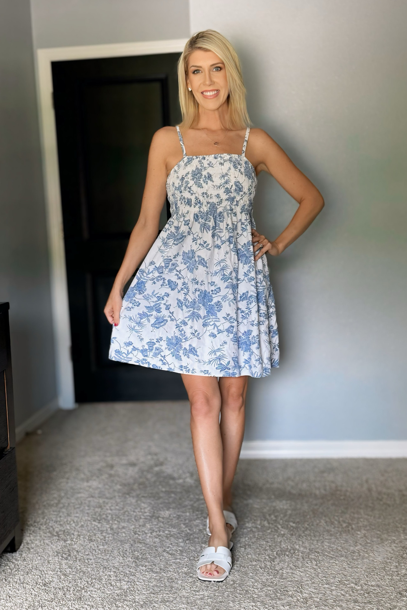 Dress has pockets 

#LTKSummerSales #LTKStyleTip