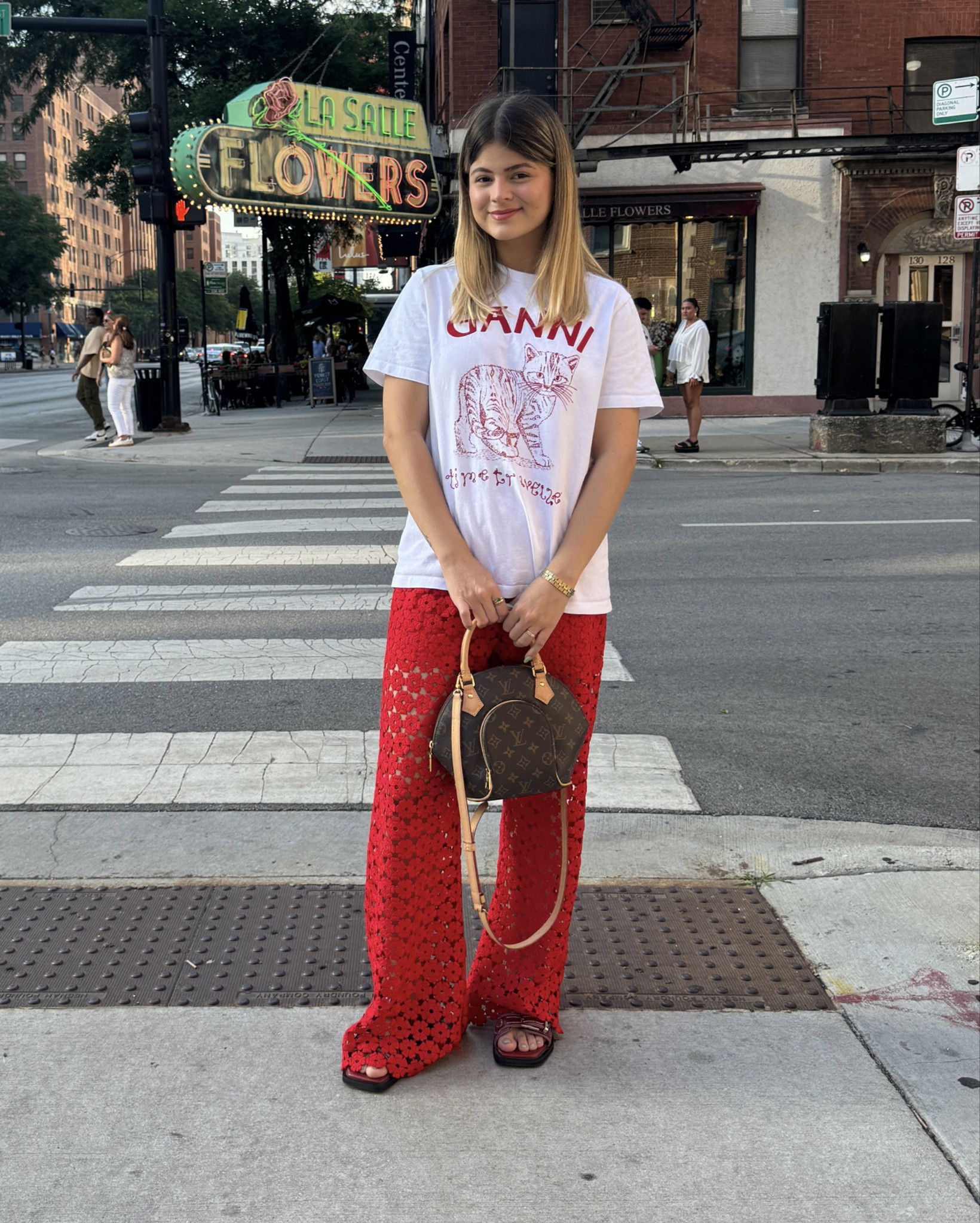 monochromatic red fit 