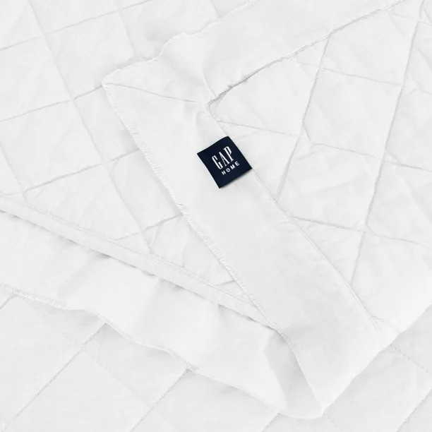 Gap Home Washed Frayed Edge Organic Cotton Quilt, Full/Queen, White | Walmart (US)
