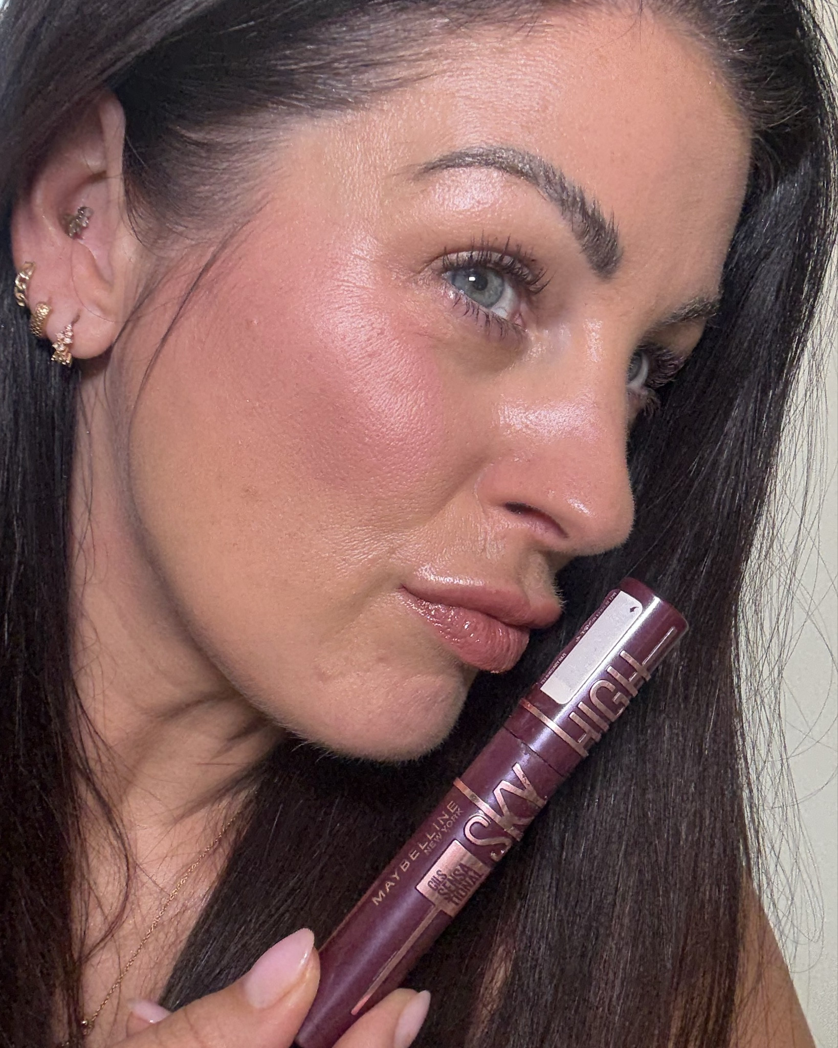 I’m literally in love with this mascara ❤️ applies beautifully it’s non clumpy and the Burgundy colour makes my eyes pop 🫶🏼 

Currently 25% off on Boohoo #LTKxboohooAW

#LTKFashionMonth #LTKbeauty #LTKuk