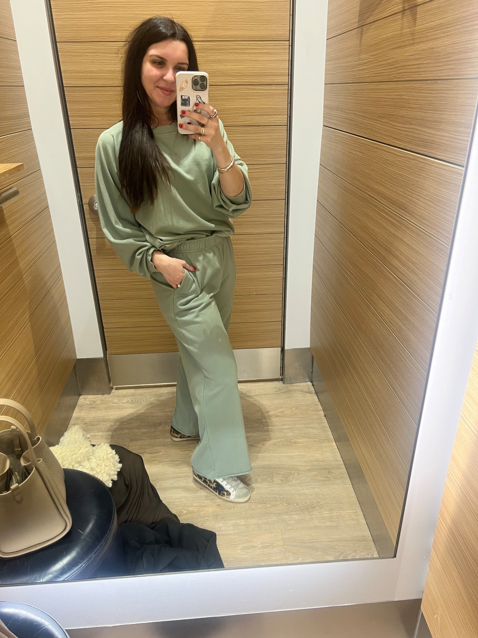 such a comfy set for spring! the pants are the perfect length and the softest sweats I’ve ever worn!

#LTKmomlife #LTKPetite #LTKMidsize