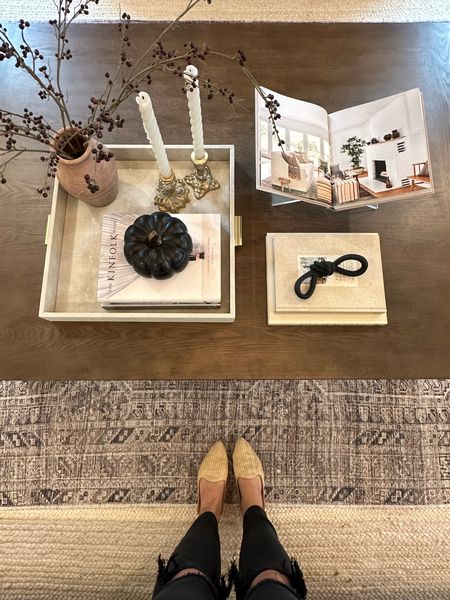 Subtle fall coffee table styling 🖤 

#LTKhome #LTKSeasonal #LTKHalloween