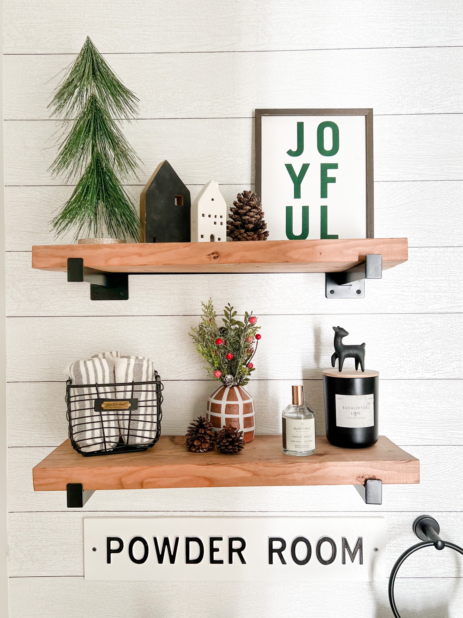 Christmas shelf decor, Christmas decor, target Christmas decor, bathroom decor, Christmas bathroom

#LTKunder50 #LTKHoliday #LTKhome
