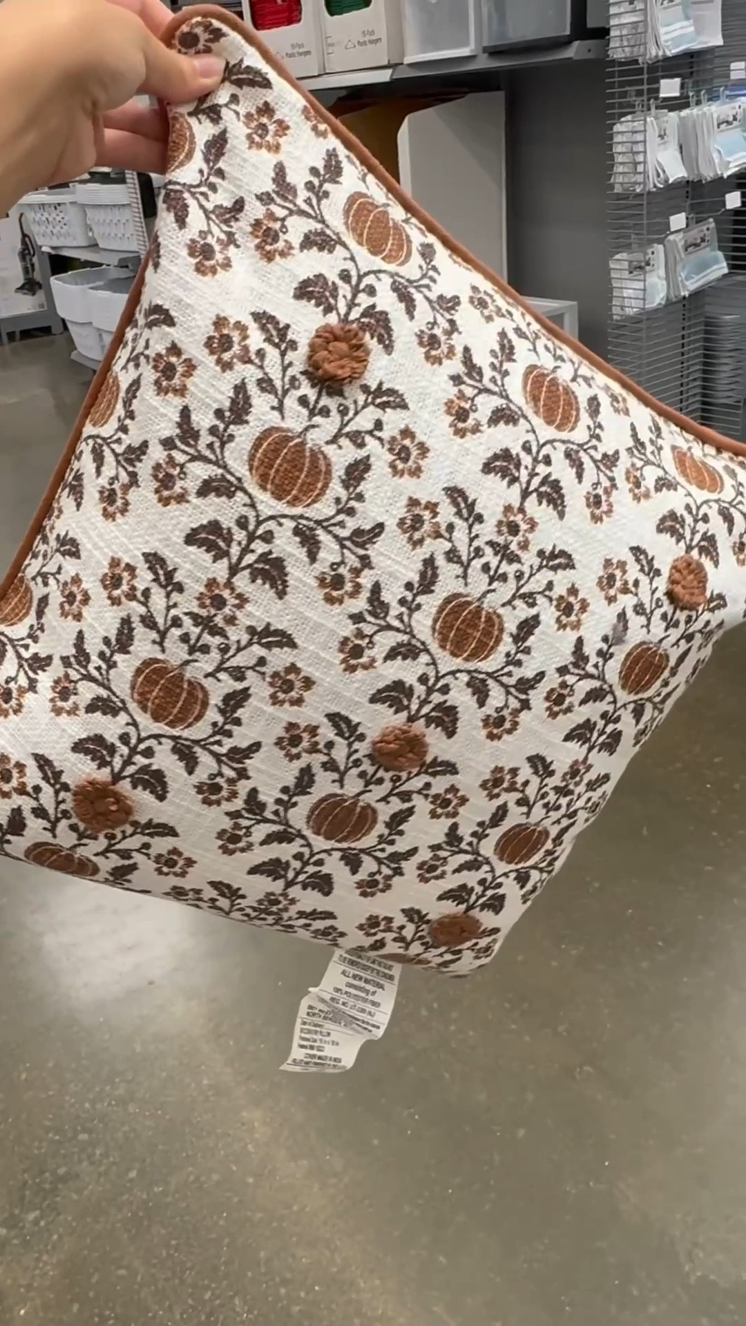 Walmart Fall is killllling it! 😍🍂🤎

Fall accent pillow, vintage gold candlestick holder, green marble table lamp, paulownia wood bowl, pressed flower vase, textured accent pillow, marbled pumpkin decor, affordable fall decor, pb dupe fall

#LTKSeasonal #LTKHome #LTKFindsUnder50