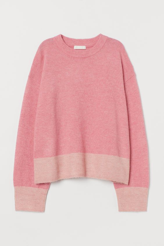 Boxy sweater in soft, knit fabric. Dropped shoulders, long sleeves, and ribbing at neckline, cuff... | H&M (US + CA)