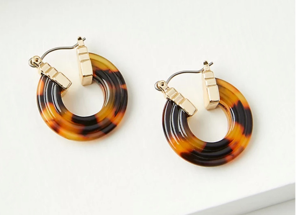 tortoise shell print hoop earrings