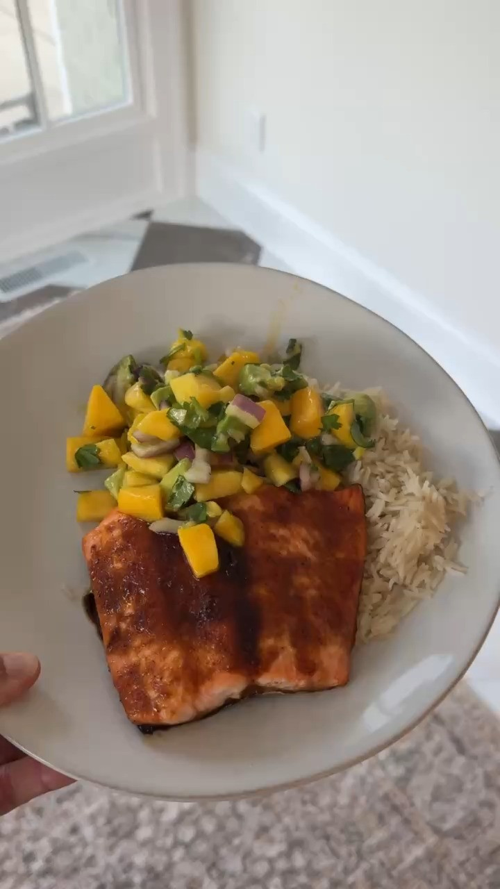 How good does this look!?

Recipes, food recipes, salmon recipe, healthy eating, Grace white fit, Grace whitee

 

#LTKmomlife #LTKdayinmylife #LTKfoodie