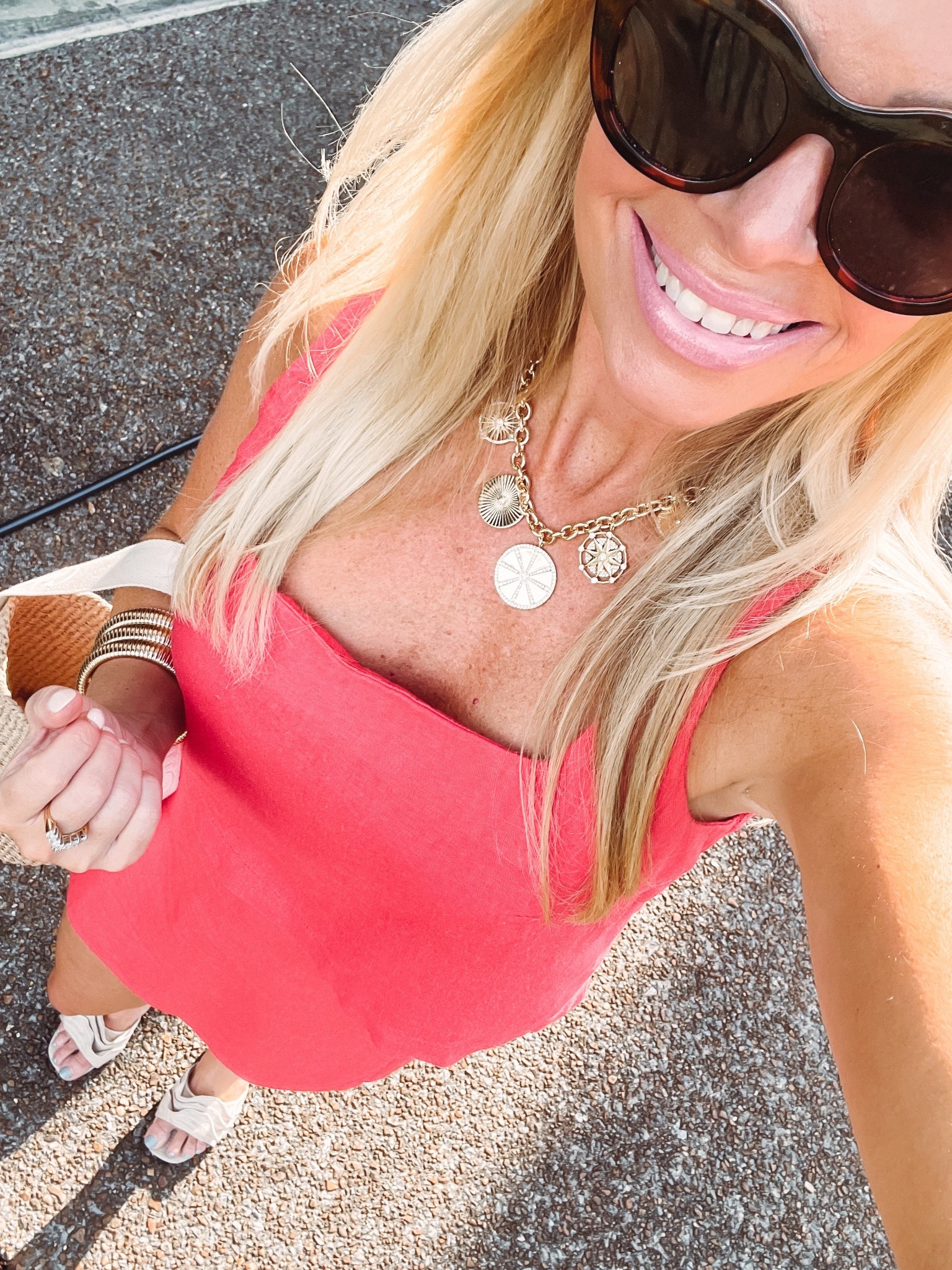 #oldnavy set

#LTKSeasonal #LTKFindsUnder50 #LTKOver40