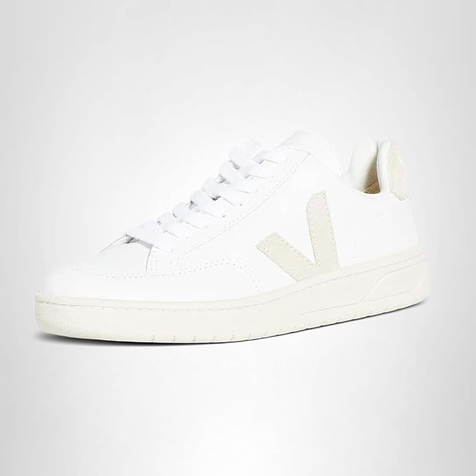 Veja Women's V-12 Sneaker | Amazon (US)