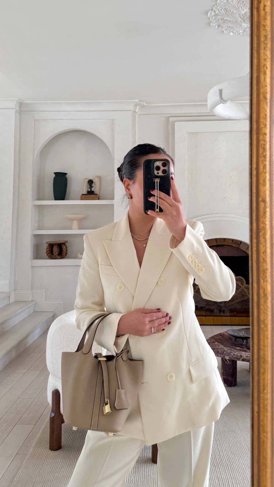 This Amazon bag is high quality, simple and elegant. Easy to wear with all outfits and all seasons. 


#LTKootd #LTKSaleAlert #LTKPetite