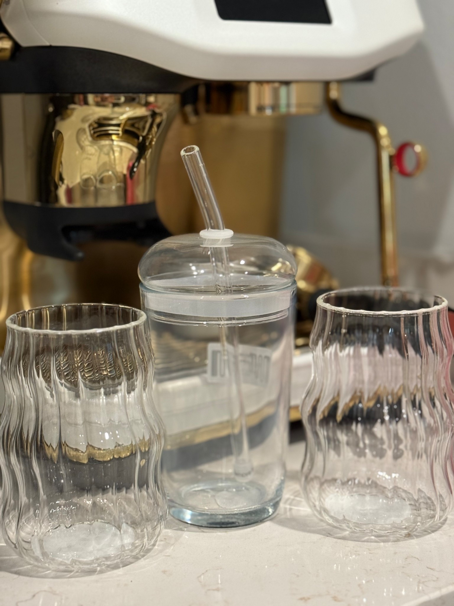 The perfect little glass coffee cups!! #glasscups #icedcoffee #coffeebar 
