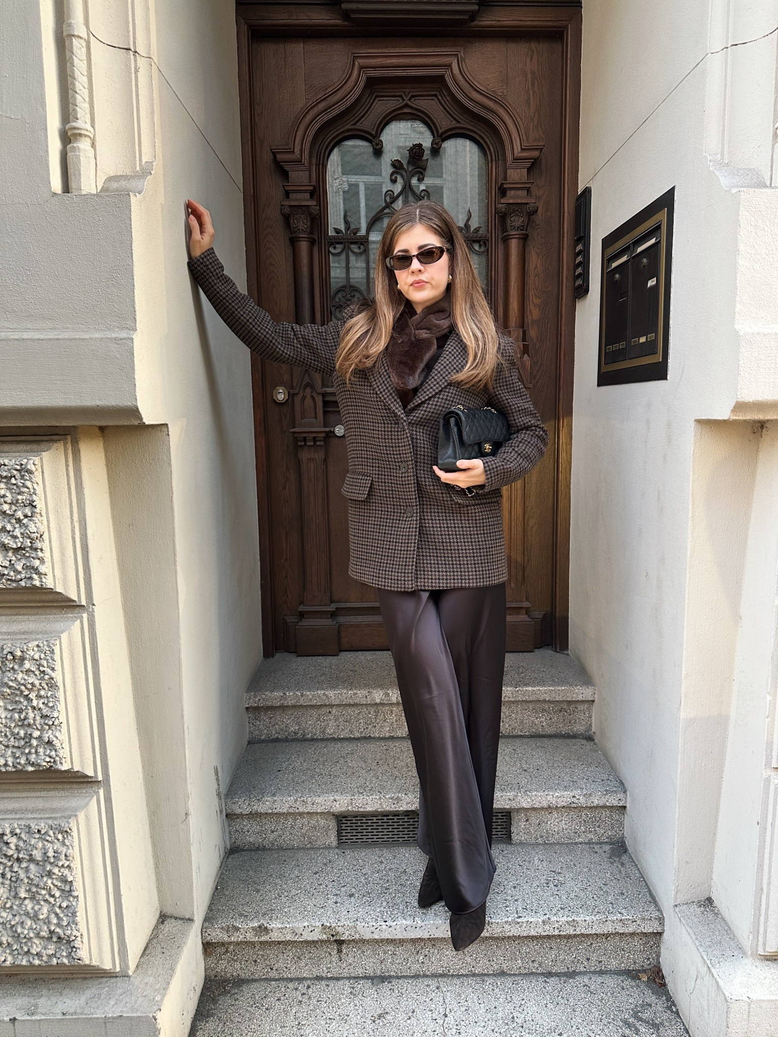 Mixing textures & brown tones 

#LTKstyletip #LTKwinter #LTKeurope