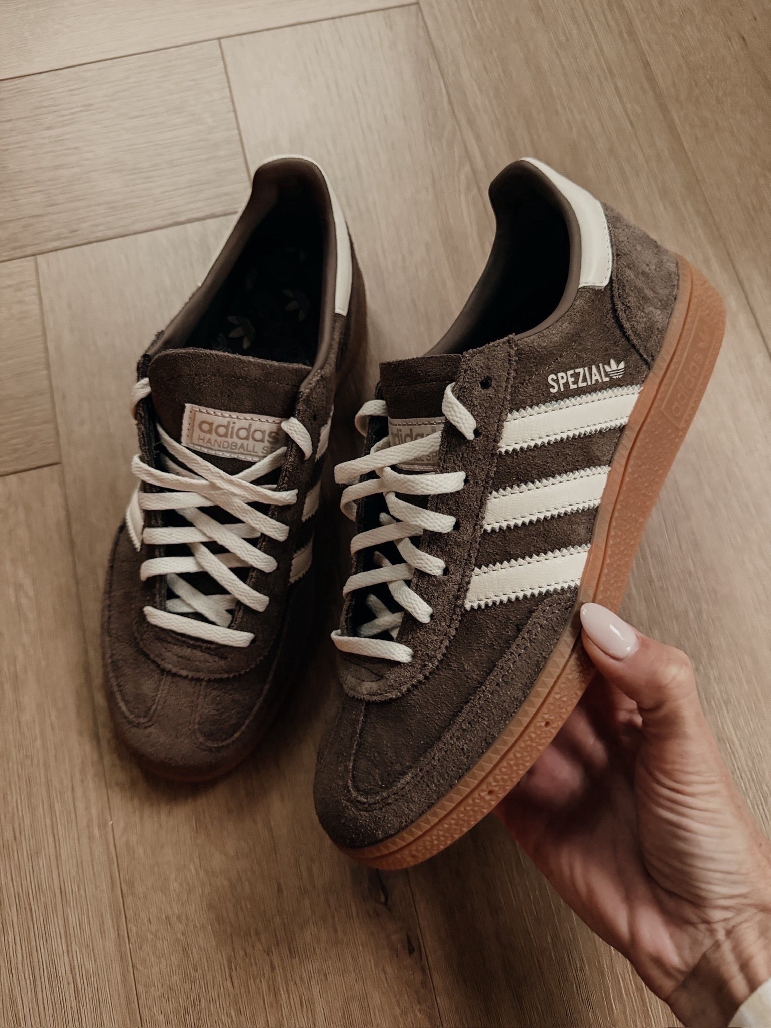 Back in stock and going fast! These have been a go to for me this fall. The perfect chocolate brown and so comfortable too! 

#LTKStyleTip #LTKShoeCrush