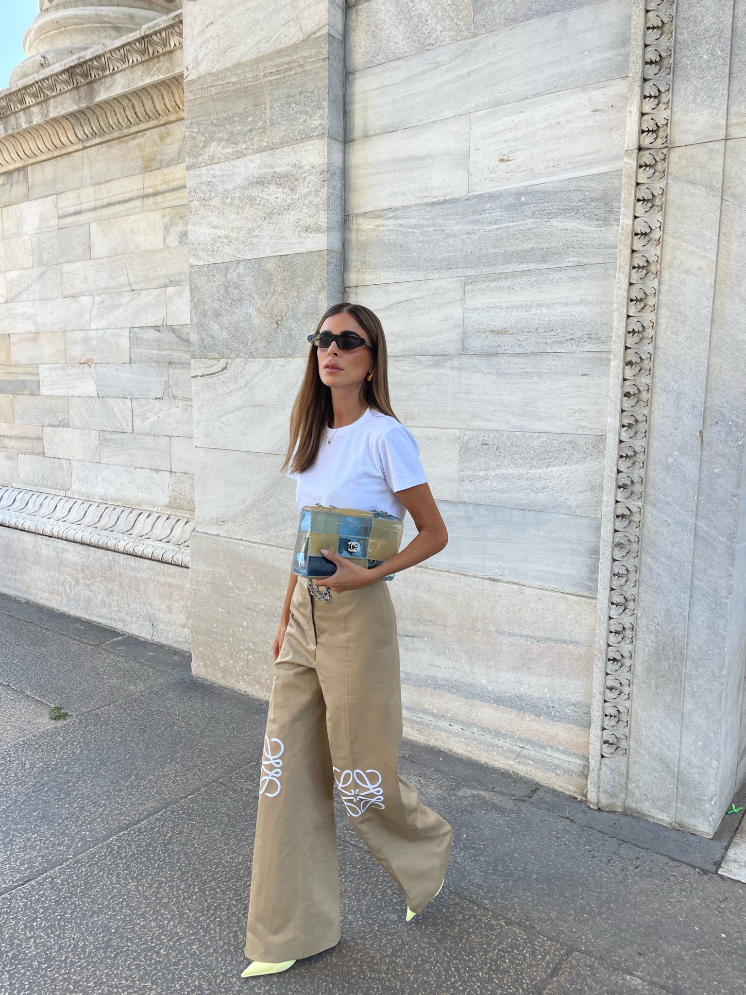 Look pantaloni Loewe 🫶🏼

outfit inspiration, Occhiali Dolce & Gabbana, Slingback Prada, top bianco, Mango, Italia. 

#LTKeurope #LTKstyletip #LTKSeasonal