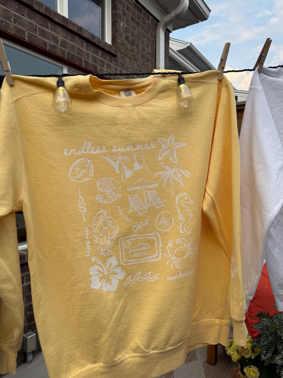 Endless Summer Graphic Sweatshirt- Retro Beach Vibes Crewneck - Etsy | Etsy (US)