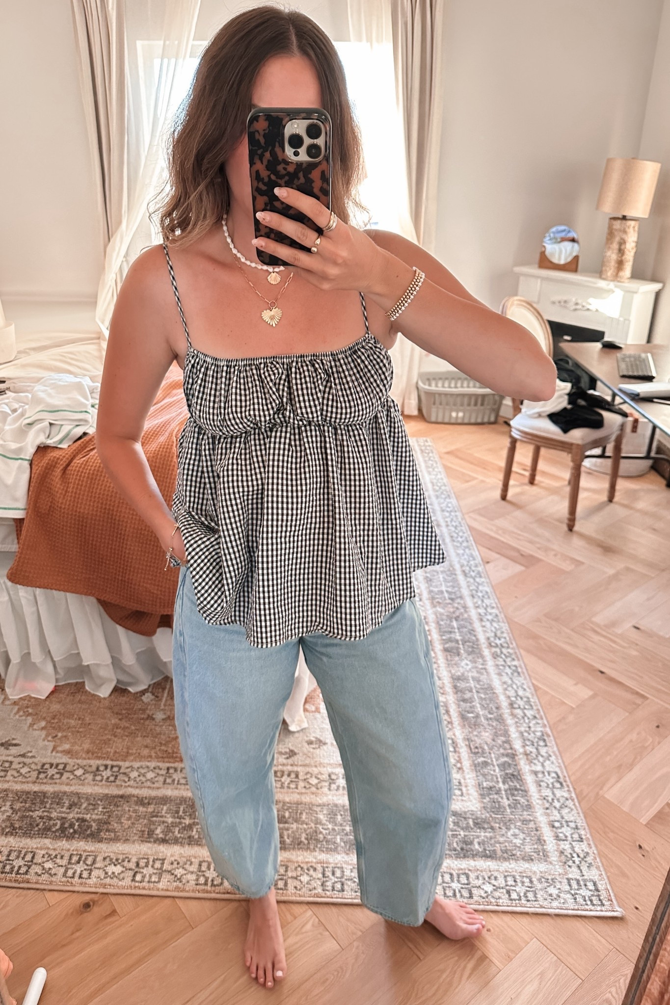 Loving this gingham Babydoll tank!
Wearing size small top
Jeans: 27 long