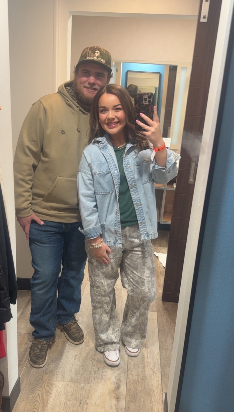 Dress them up or down — these camo pants do it all 🤍

#LTKMidsize #LTKootd #LTKU
