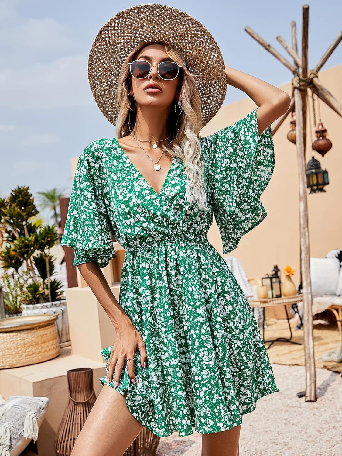 Floerns Women's Ditsy Floral Plunge Neck Knot Front A Line Short Dress | Amazon (US)