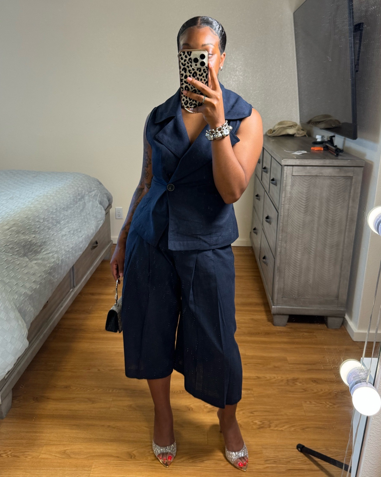 Outfit from ZARA! I love an effortless set that sets the tone. 
Bottoms - Long Linen Shorts Navy Blue 7764/392/401
Top - Navy Blue Linen Belted Vest 7764/392/401
Heels - Macys Inc International Concept Pearl Bling Heels

https://www.zara.com/us/en/linen-belted-vest-p07763392.html?v1=553306787&utm_campaign=productShare&utm_medium=mobile_sharing_iOS&utm_source=red_social_movil

#LTKootd #LTKWorkwear #LTKselfcare