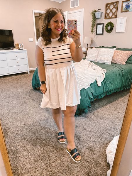 ON SALE
Amazon, spring outfit, summer outfit, sandals

sandals: fit true to size // wearing a 5
dress: fits oversized // wearing a small

#LTKSeasonal #LTKstyletip #LTKmidsize