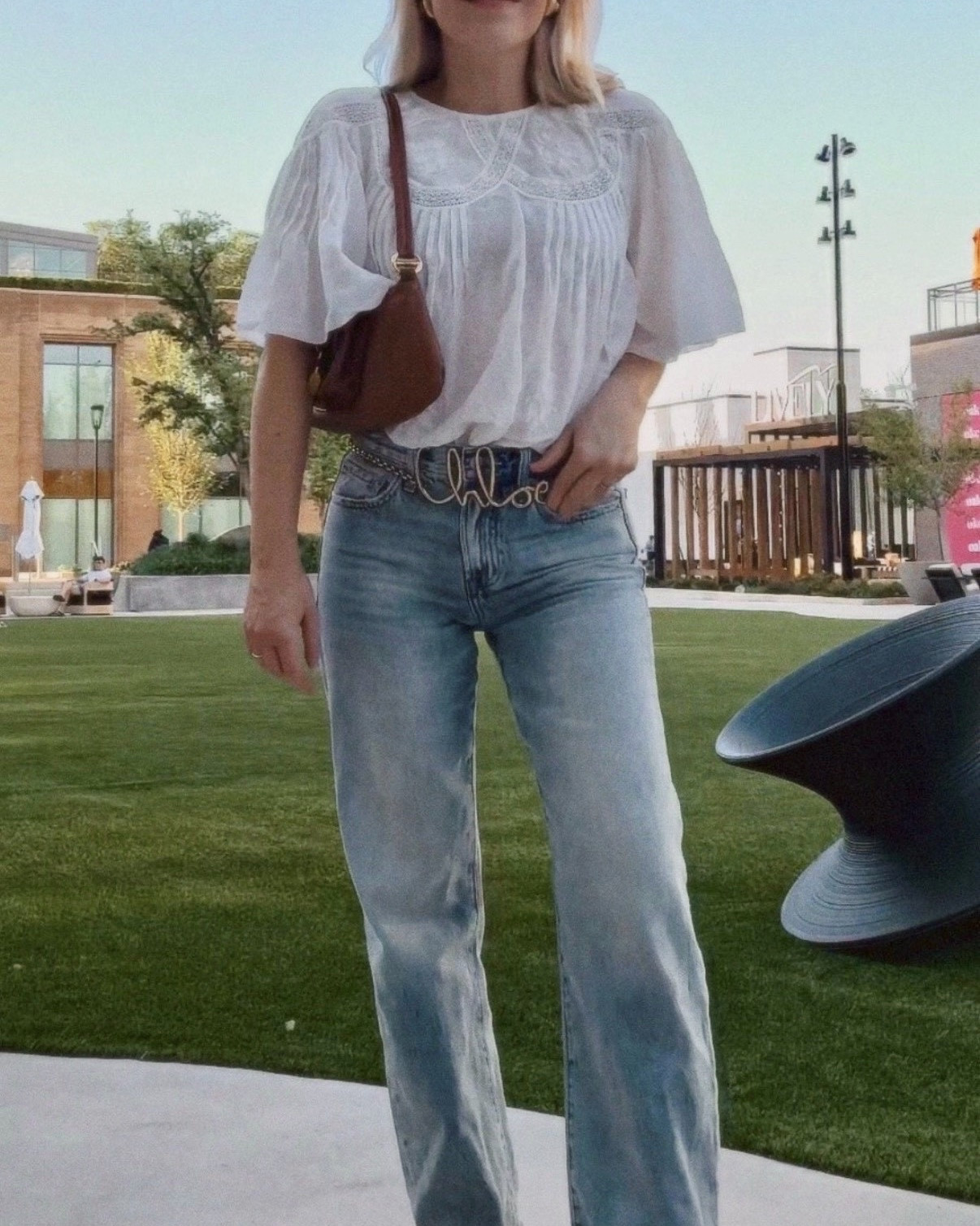 These are my favorite barrel jeans 
Jeans
White top
Lace top

#LTKSeasonal #LTKdayinmylife