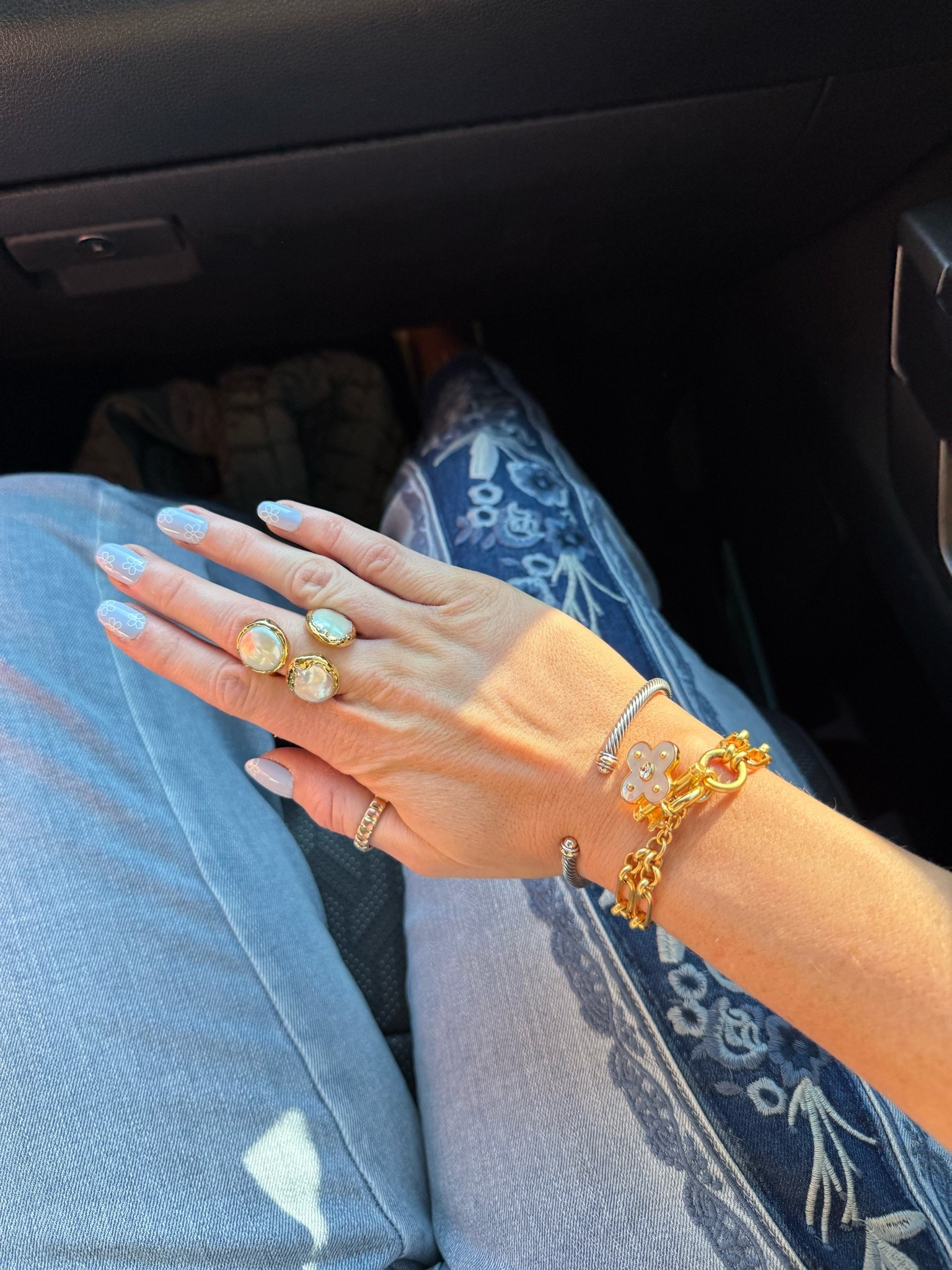 the cutest ring✨🤍 it’s adjustable too🙌

#LTKBeauty #LTKmomlife #LTKootd