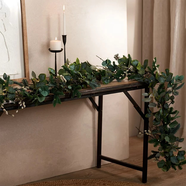 Pre Lit Foraged Winter Garland – 250cm | The White Company (UK)