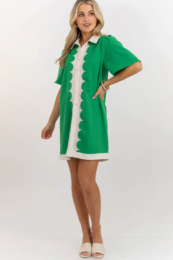 Pretty Made Easy Green Colorblock Shift Dress | The Mint Julep Boutique