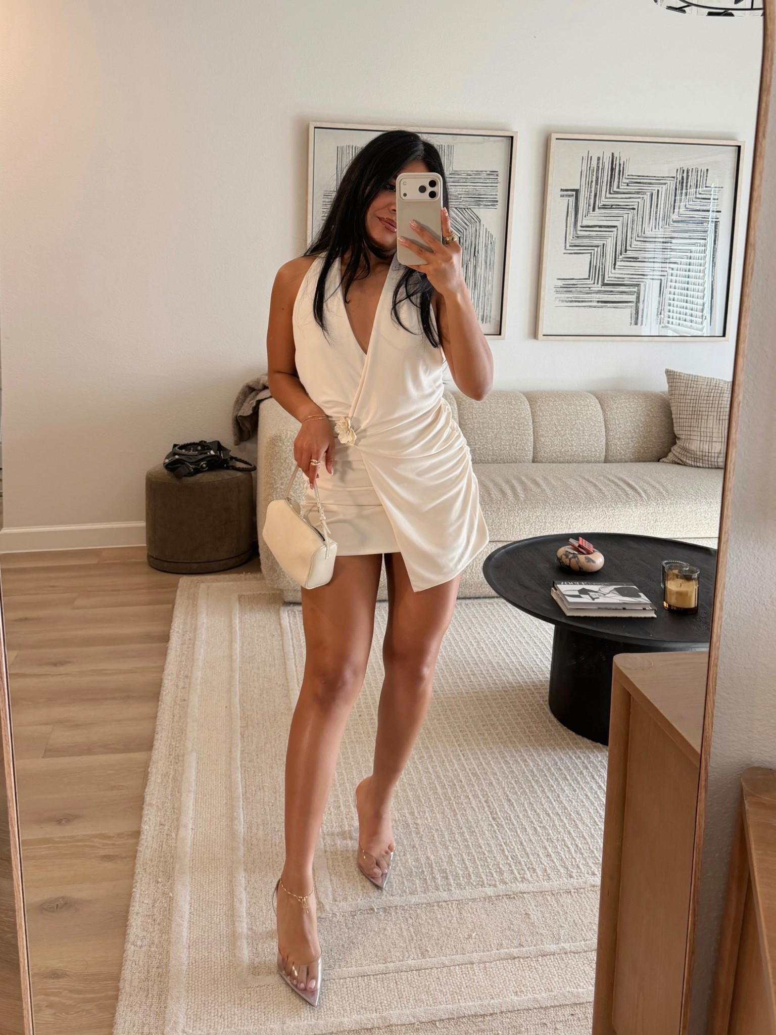 Size 2! Ready for warm weather ☀️🤍