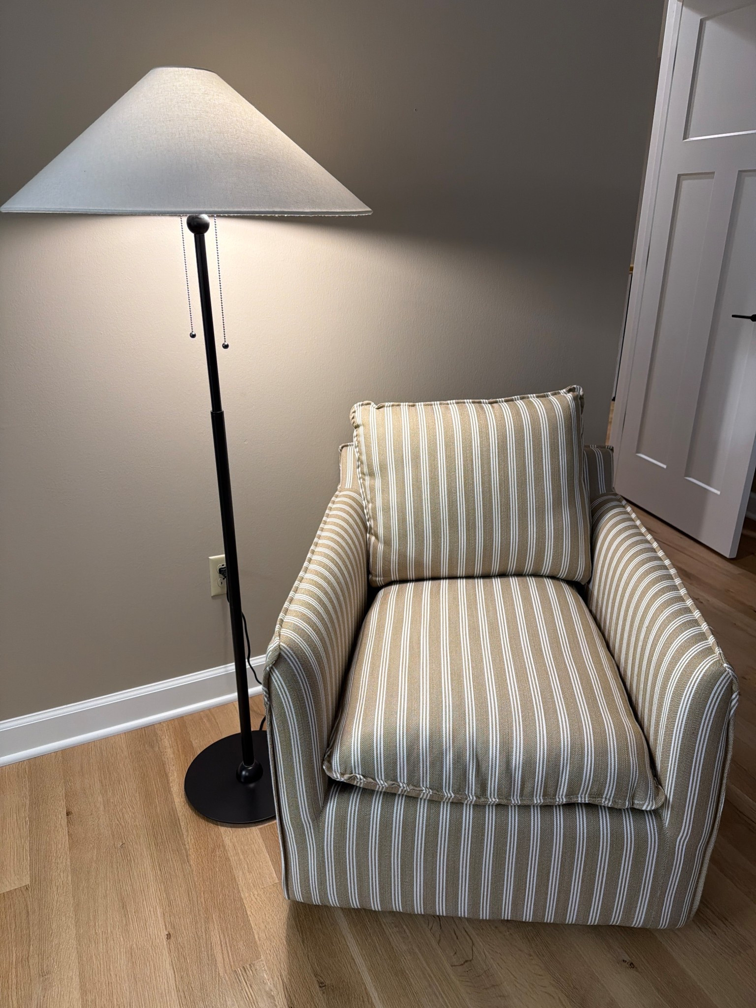 Cozy reading nook. Master bedroom 

#LTKdayinmylife #LTKHome #LTKSaleAlert