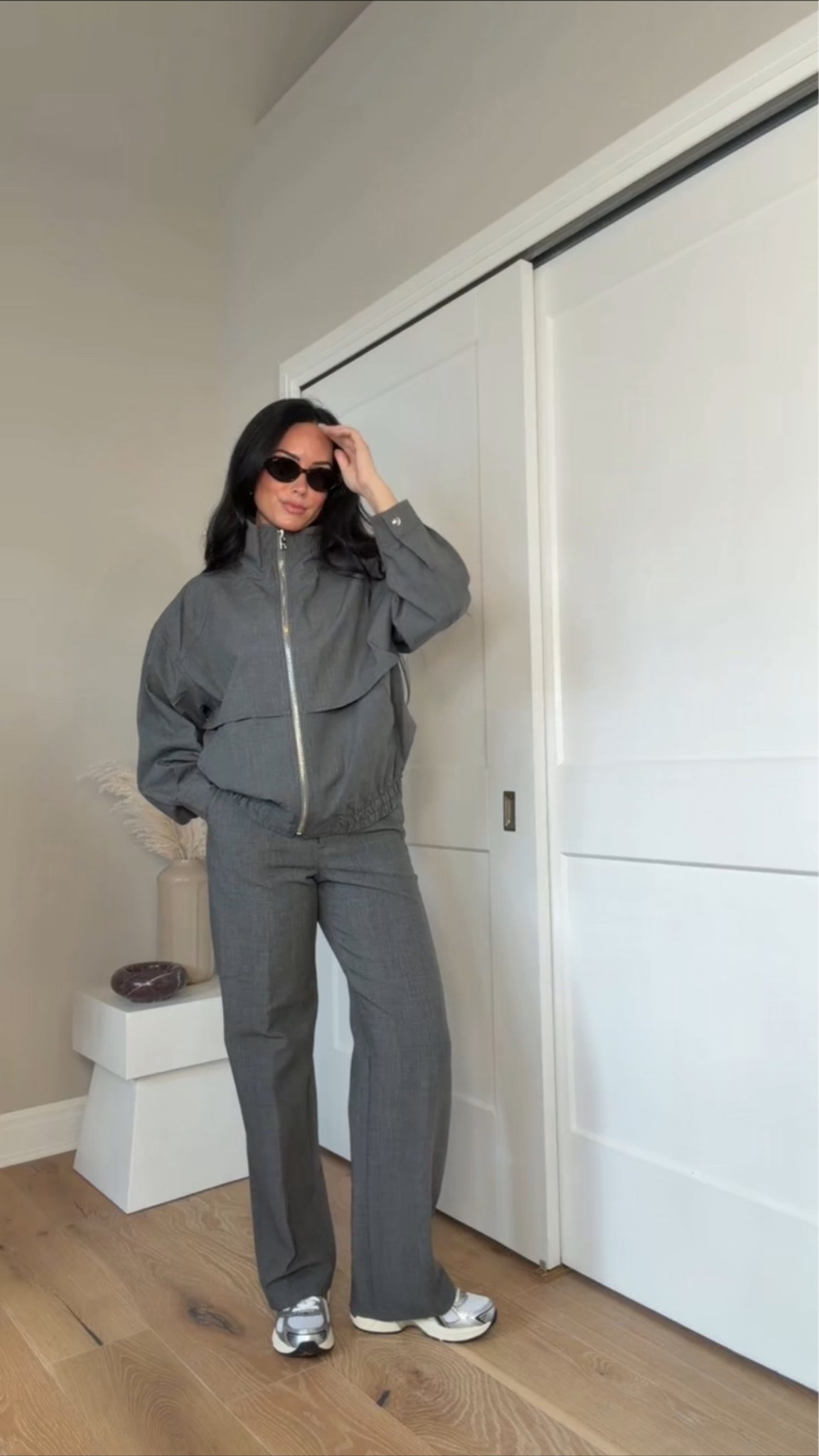 Aritzia outfit Inspo ✨

My sizing 5’7, 145lbs, 32dd
Size small jacket, size 6 pants 

@Aritzia #aritziapartner #ad