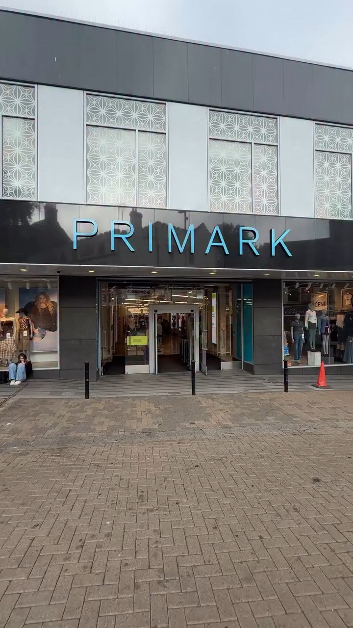 The primark edit T-shirts now come in these gorgeous stripe ones. They are my FAVE heavyweight tees EVER! 

They wash up a dream too 🤏🏼 @Primark  🩵

#primark #affordablefashion #primarkfashion