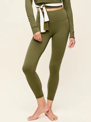High-Waisted StudioSmooth 7/8 Leggings | Old Navy (US)