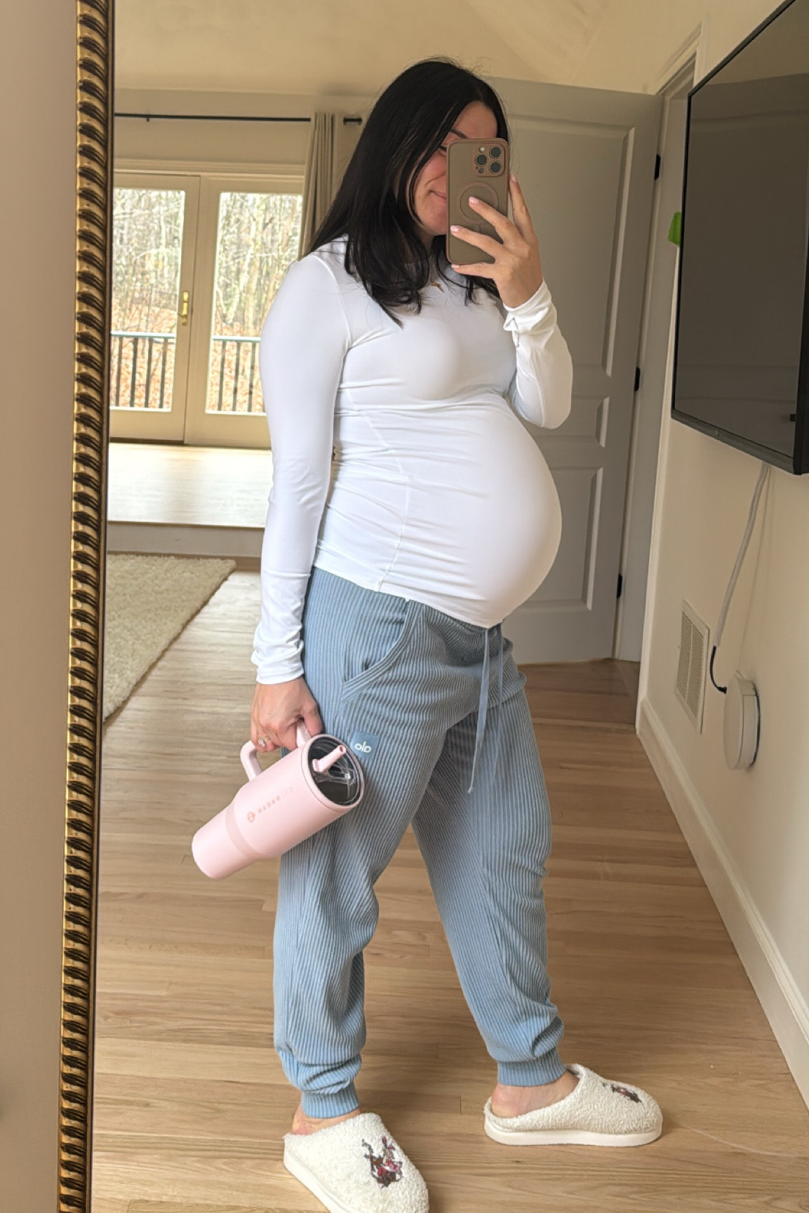 Bottoms: small
Top: small

#LTKBump #LTKActive