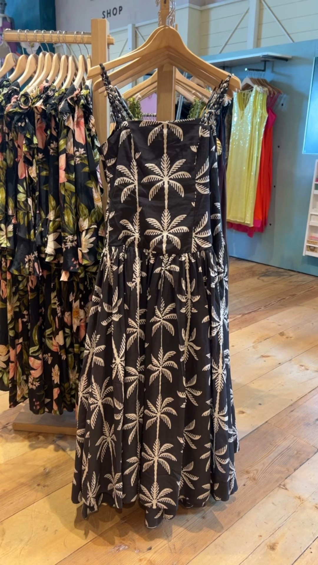 Anthropologie Summer Dresses!

Loving this cute palm tree dress from Anthropologie! It’s perfect tor any summer occasion - vacation, weddings, brunch. I’ve linked a few more options for any summer vacation.

#LTKWedding #LTKSeasonal #LTKTravel

#LTKWatchNow #LTKStyleTip #LTKParties