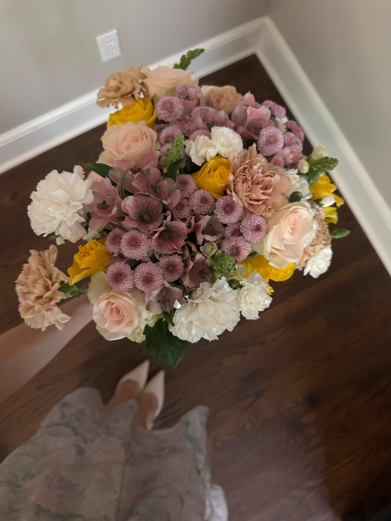 buttercream bouquet from the bouqs co!!!! they have soo many cute options for spring & mother’s day 🤭💛🌸
