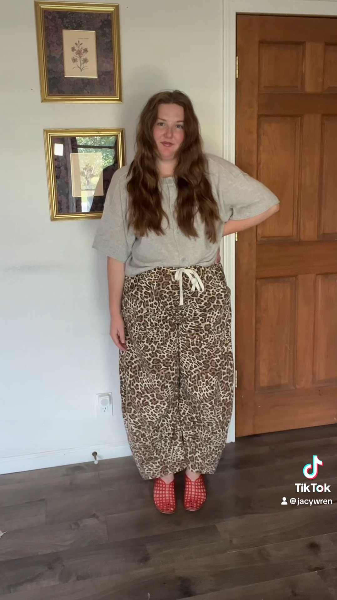 My favorite leopard barrel pants 😍

My cardigan is Goldie crew neck cashmere cardigan but looks like it’s out of stock except on nuuly/they no longer carry it at anthro. I linked the cashmere tee of the same style/color 💕

#LTKPlusSize #LTKStyleTip #LTKMidsize