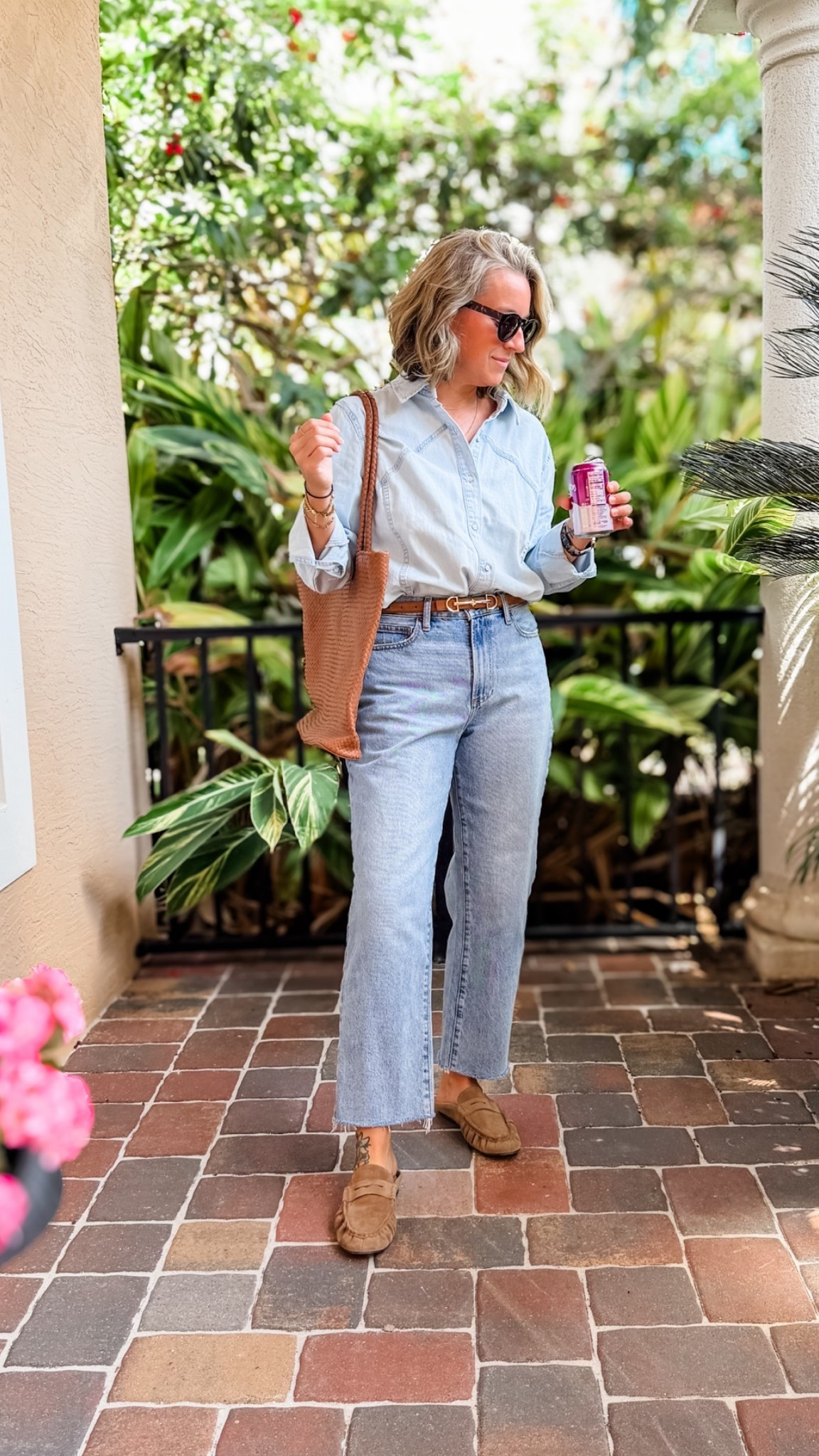 Medium top and 8 regular jeans 🫶🏼
Classic, neutral shoes and belt in suede is the perfect texture for Fall to elevate the look. The bag holds it all.

#LTKootd #LTKmomlife #LTKdayinmylife