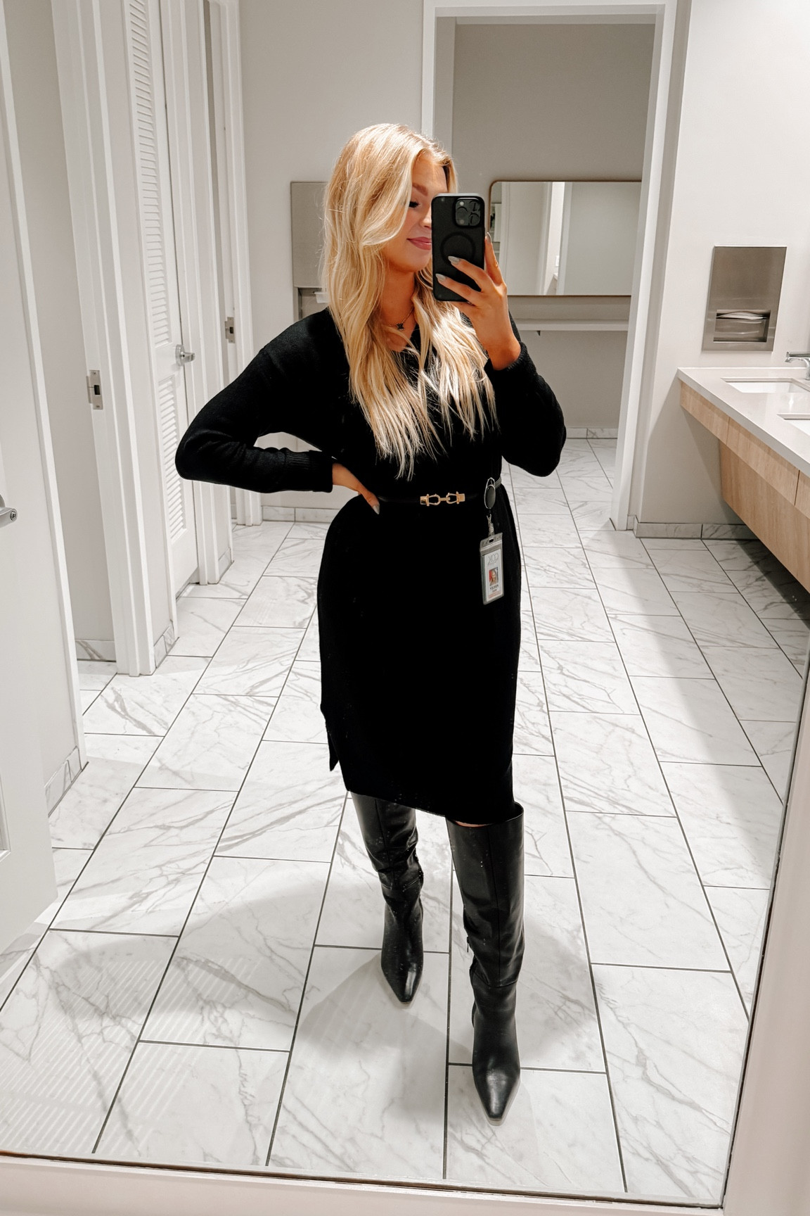 Winter business casual office outfit 

#LTKHoliday #LTKSeasonal #LTKWorkwear