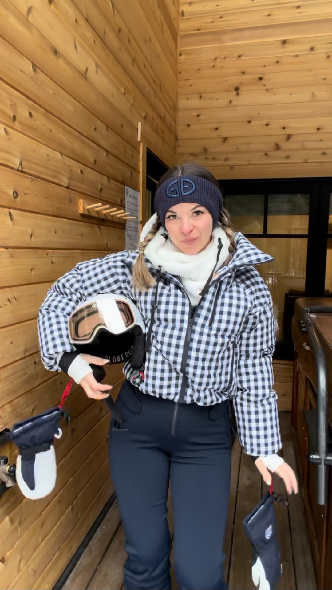 Canada winter ski vacation. Winter sports ski look

Wearing my usual smalls

Skiing
Winter sports
Winter vacation
Canada trip
Base layers
Ski suit
Snow boots
Heated socks
Ski accessories 


#LTKActive #LTKgrwm #LTKTravel