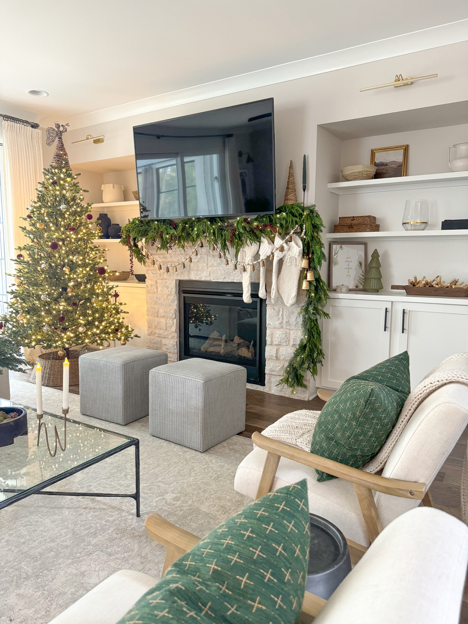 Christmas 2024 Living room 

Christmas decor, Christmas tree, Christmas mantel, holiday mantel, garland, twinkle lights, twinkle tree, ornaments, tree collar, Christmas tree collar, tree skit, modern Christmas 

#LTKHoliday #LTKSeasonal #LTKHome