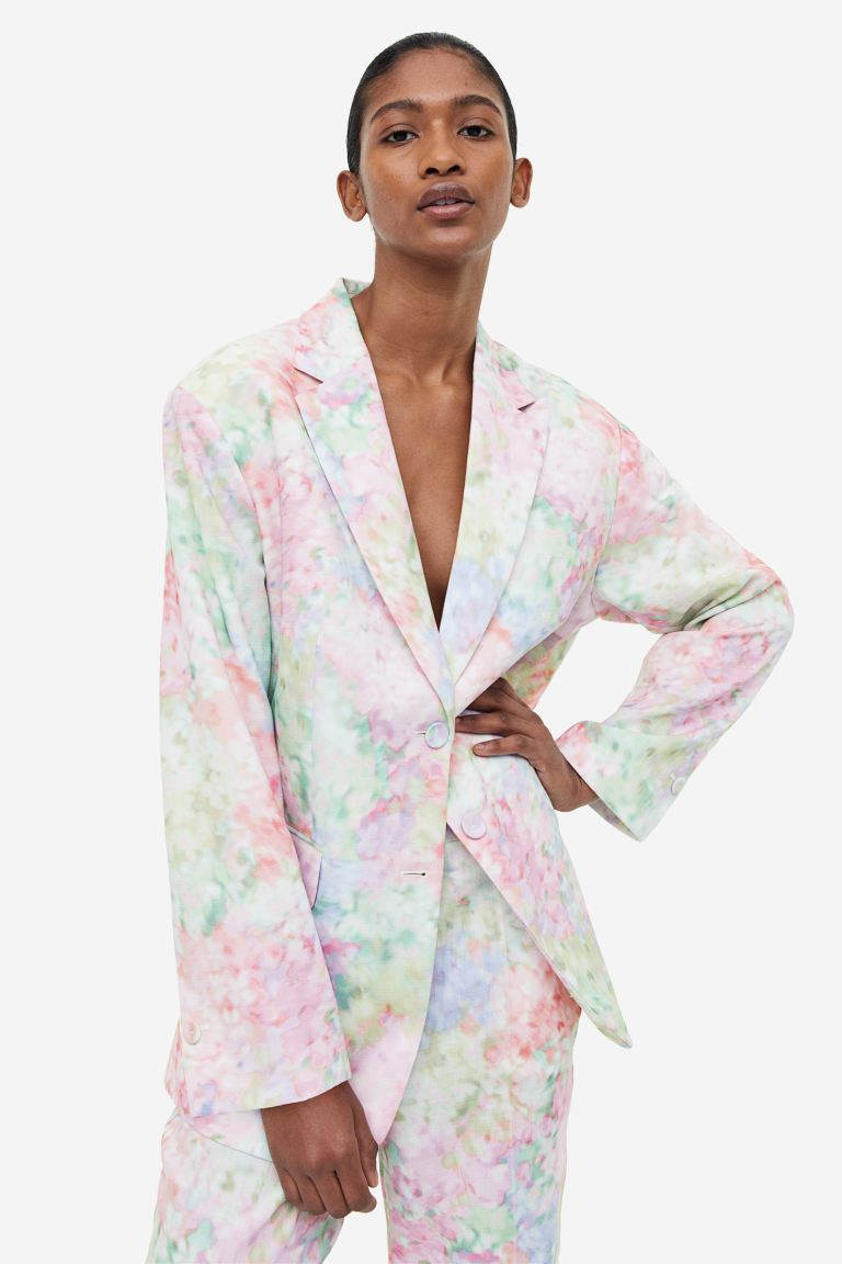Oversized blazer | H&M (UK, MY, IN, SG, PH, TW, HK)