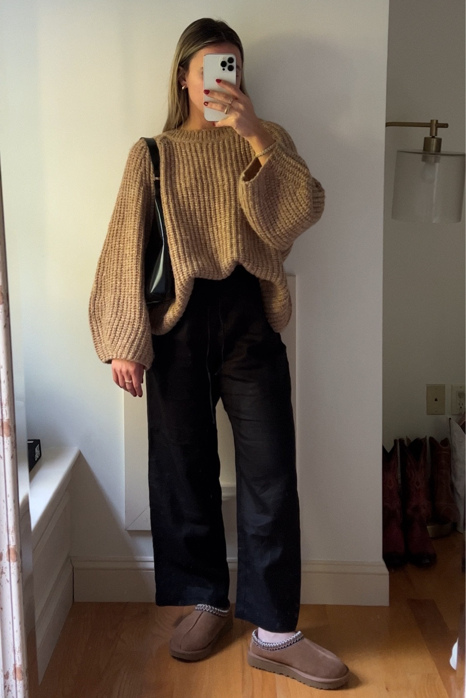 Fall outfit. Fall outfit inspo. Ugg Tasman outfit. Ugg slippers. Ugg outfit  

#LTKstyletip #LTKSeasonal #LTKshoecrush