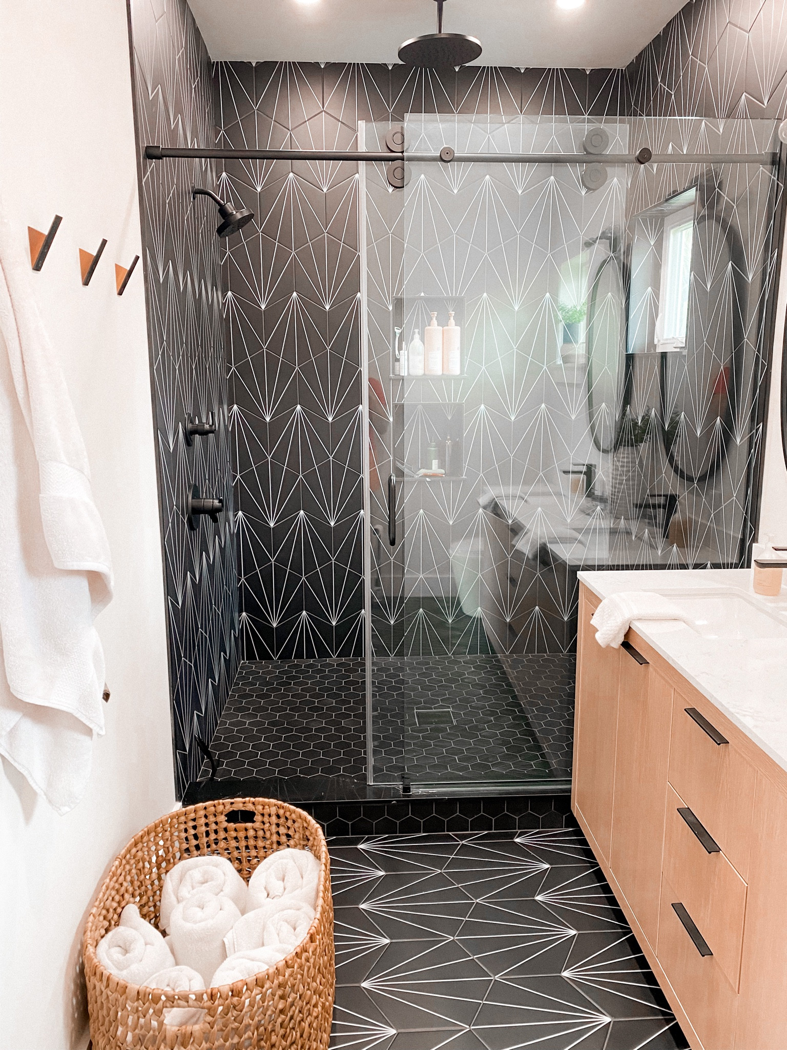 Bathroom details 

#amazon #amazonfinds #amazonhome

#LTKfamily #LTKstyletip #LTKhome