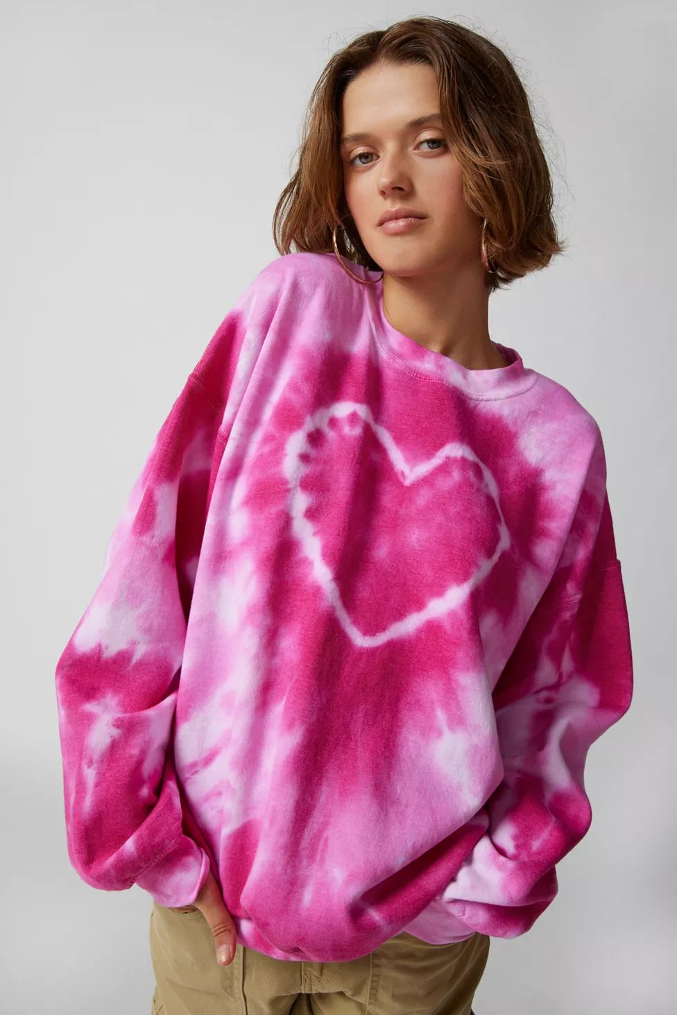 Urban Renewal Remade Heart Tie-Dye Crew Neck Sweatshirt | Urban Outfitters (US and RoW)