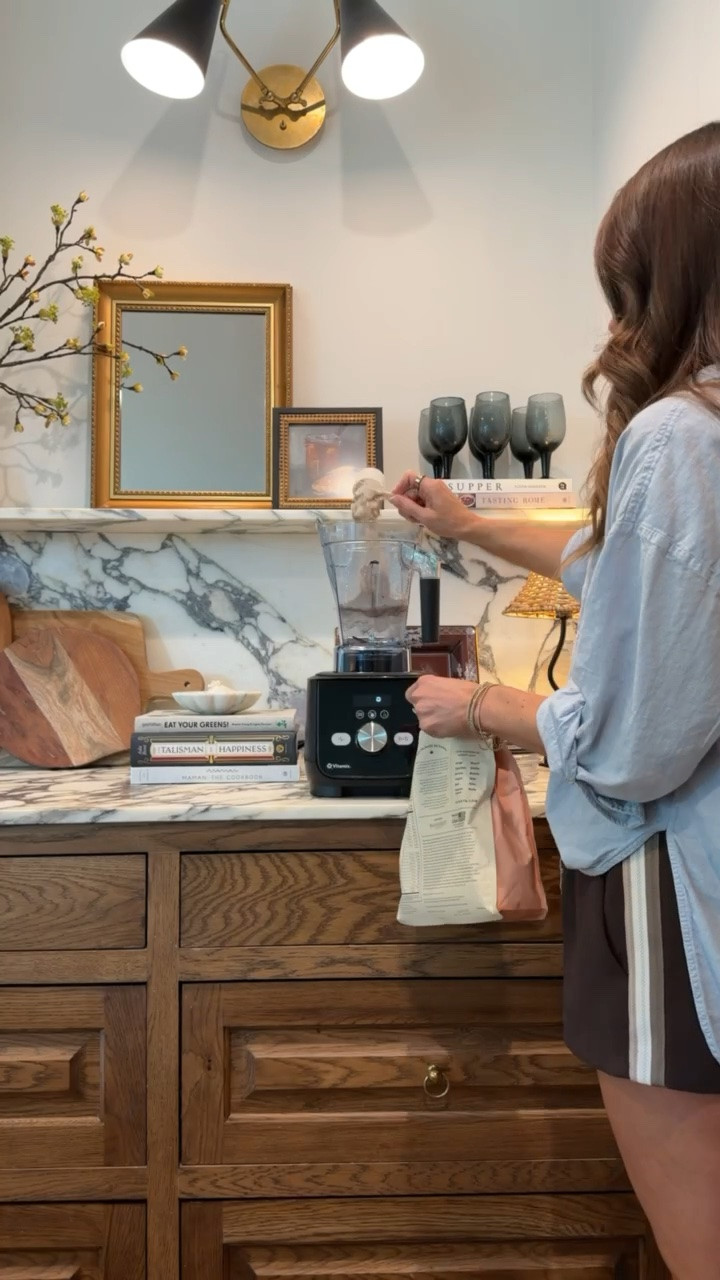 RESET WITH ME ✨
my Vitamix Ascent X5 is even helping me clean up after the morning chaos

#LTKmomlife #LTKdayinmylife #LTKmorningroutine