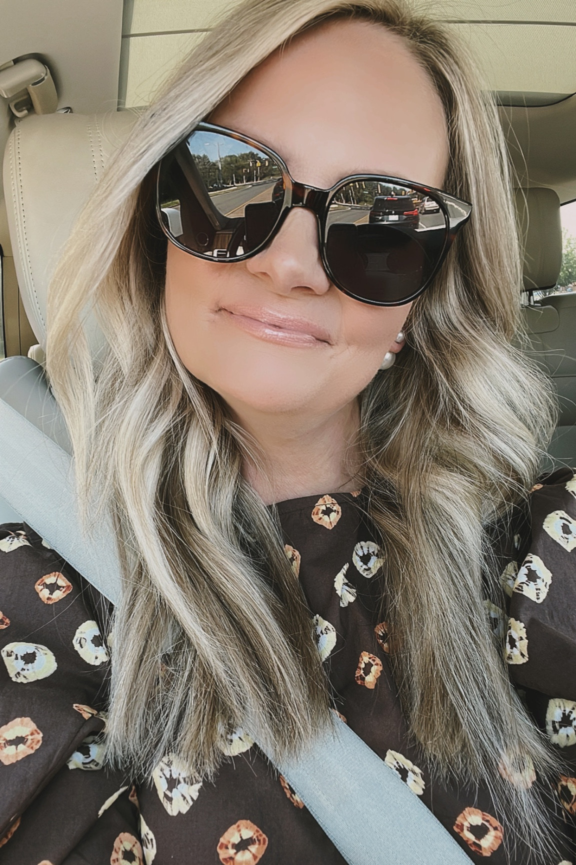 Favorite sunglasses, earrings and nude lip products to love 👄
Lipstick: Creme Cup Cremesheen
Gloss: Juicy Lip Plump in White Peach

#LTKstyletip #LTKunder100 #LTKbeauty