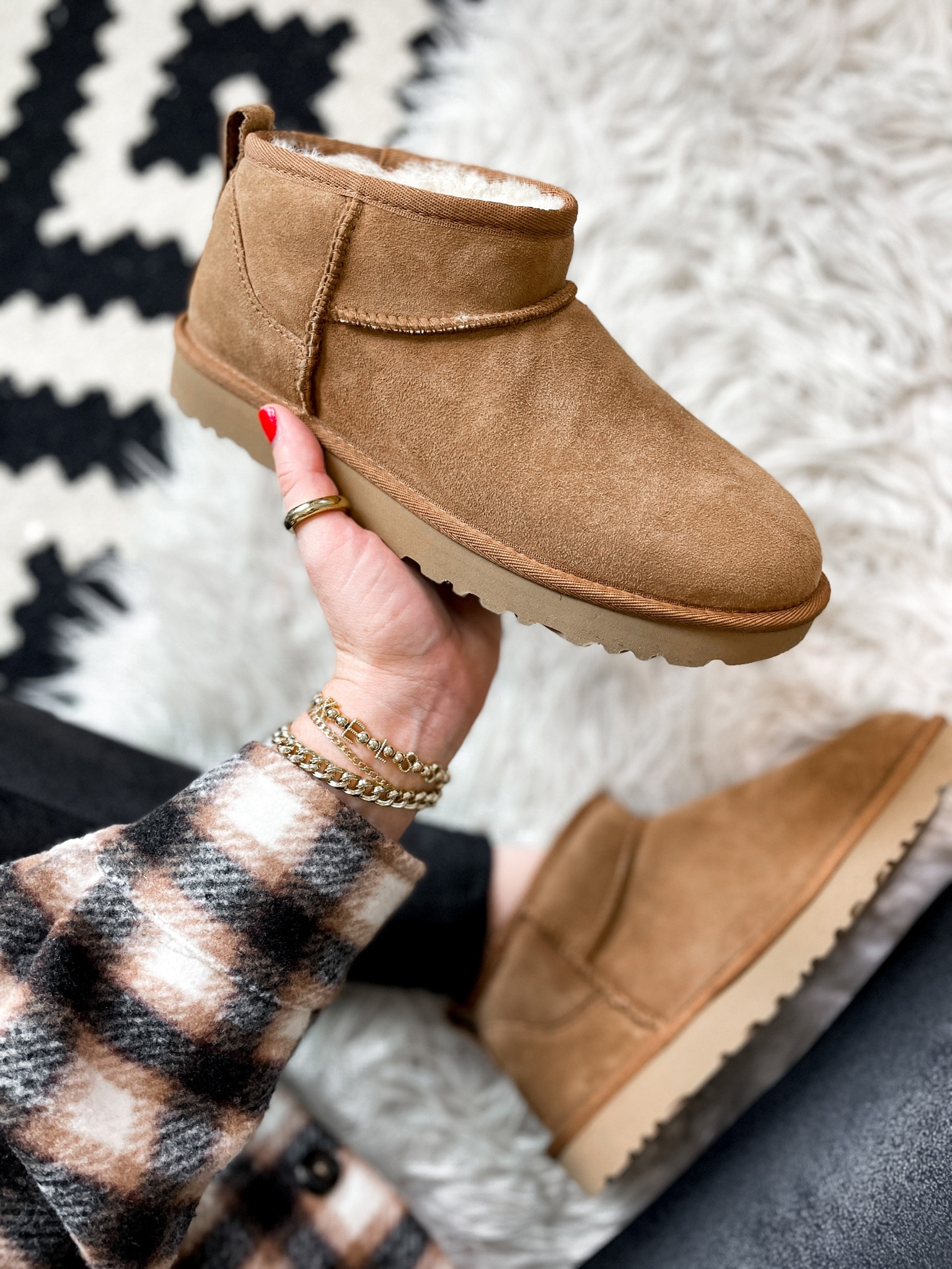Ugg ultra mini 

#LTKstyletip #LTKCyberweek #LTKshoecrush